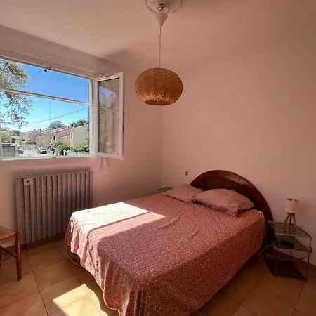 Holiday home Peaceful House With Garden Near The Beaches *